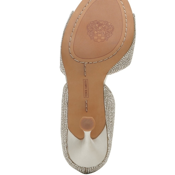 VINCE CAMUTO ALIANDRY - Picture 7 of 10